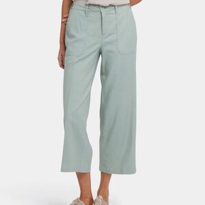 NWT NYDJ Stretch Linen Wide Leg Cropped Cargo Pant Size 4 Tomatillo